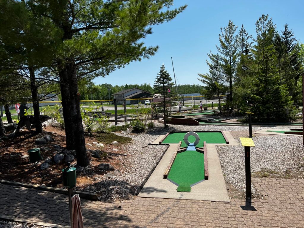 Mini Golf