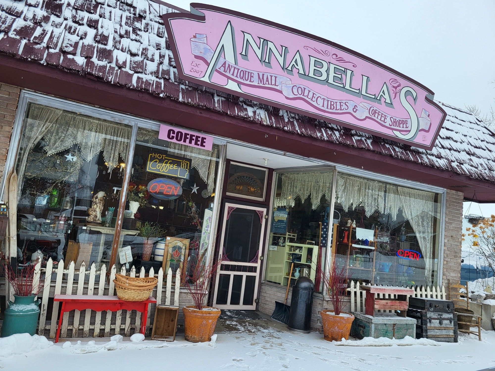 Annabellas Antique Mall