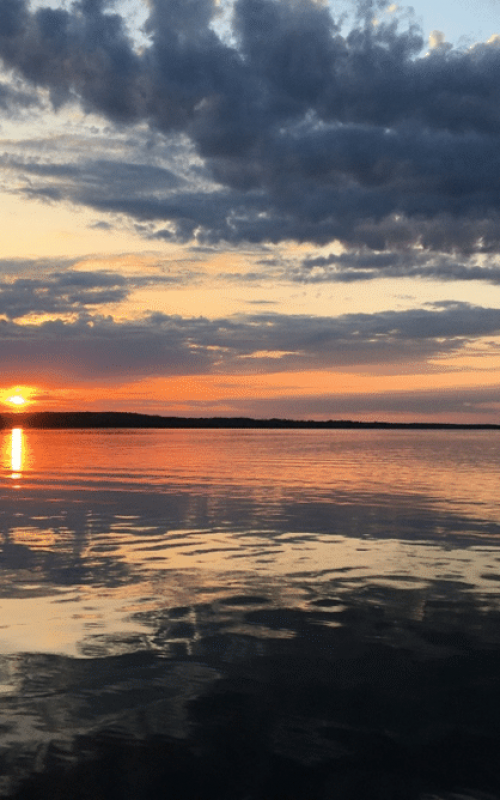 Jessie View Resort lakeshore sunset